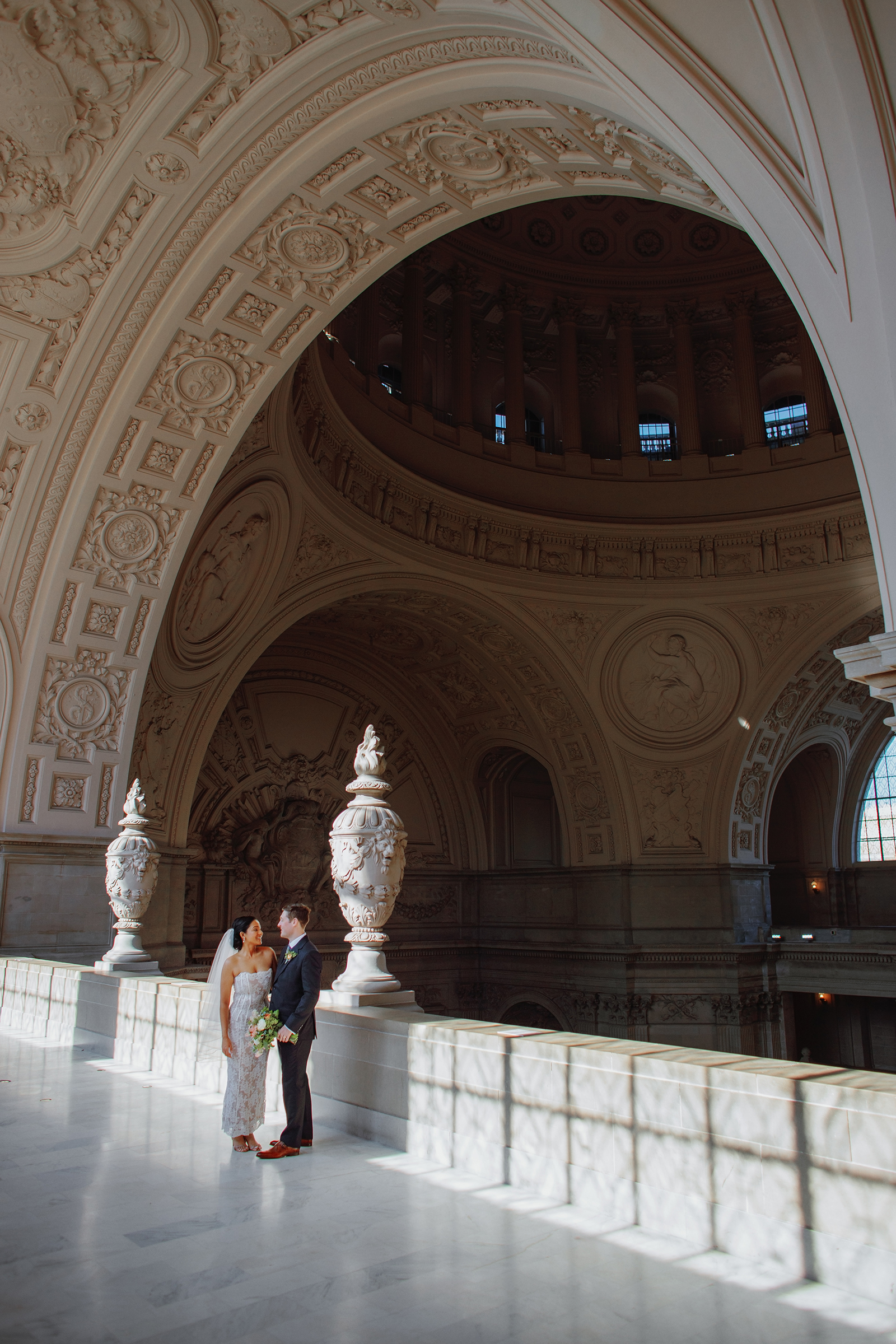 Bride and Groom get married at San Francisco City Hall